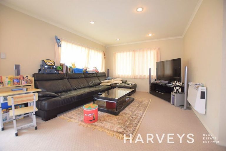 Photo of property in 56 Clover Drive, Henderson, Auckland, 0610