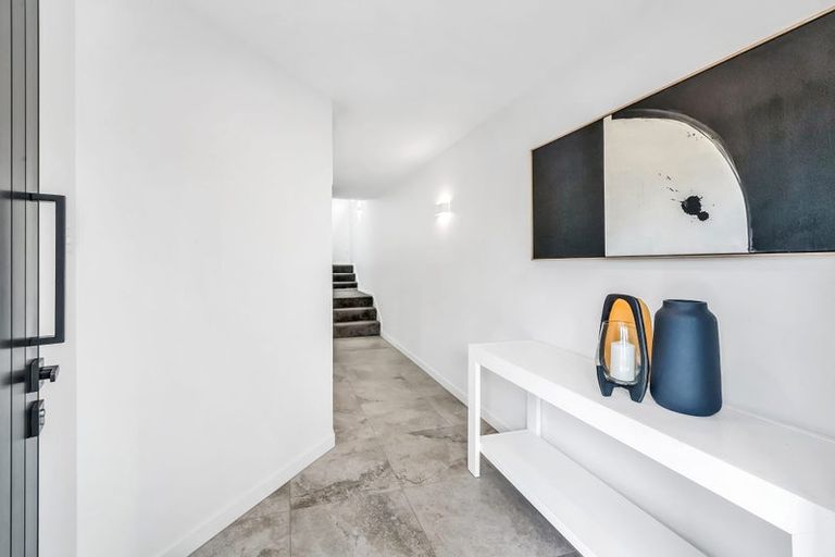 Photo of property in 19 Glamis Place, Cashmere, Christchurch, 8022