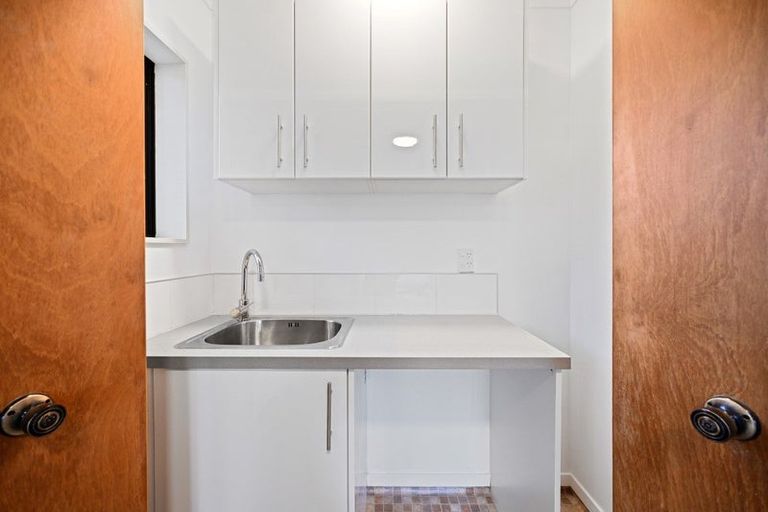 Photo of property in 17 Pohutukawa Drive, Pukete, Hamilton, 3200