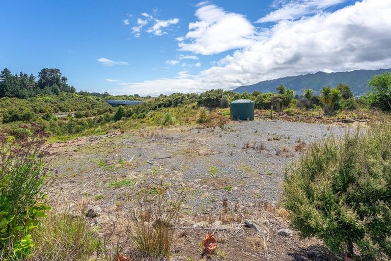 Photo of property in 2 Stetson Rise, Waikanae, 5036