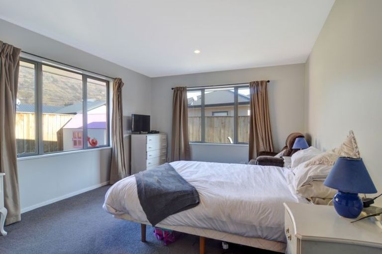 Photo of property in 8b Judge And Jury Drive, Lake Hayes, Queenstown, 9304