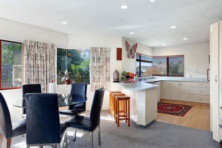 Photo of property in 6 Panorama Place, Coastlands, Whakatane, 3120