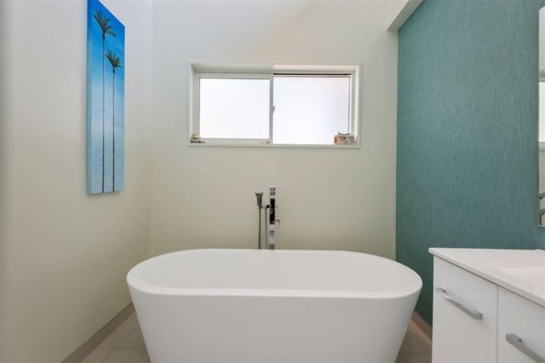 Photo of property in 11 Lucknow Place, Cashmere, Christchurch, 8022