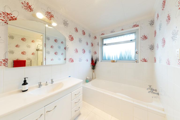 Photo of property in 7 Te Punga Place, Awapuni, Palmerston North, 4412