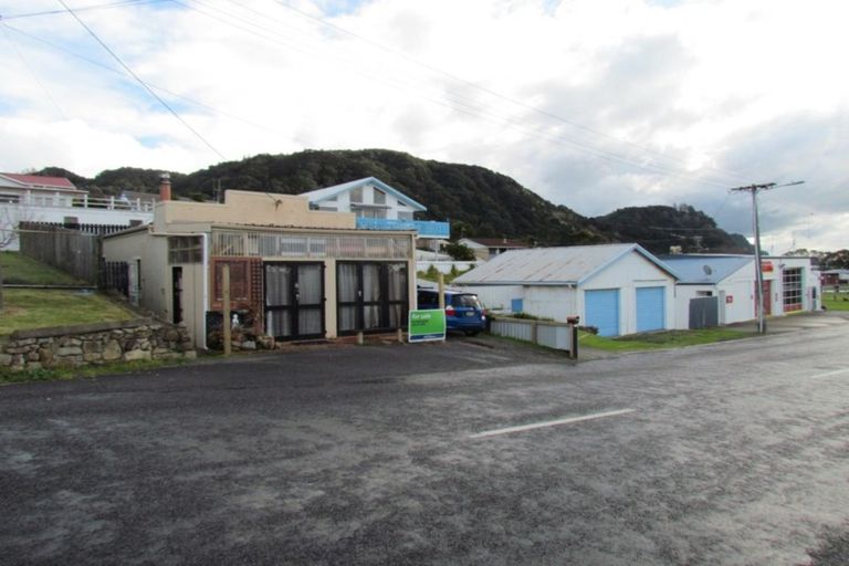 Photo of property in 33 Heale Street, Matata, Whakatane, 3194