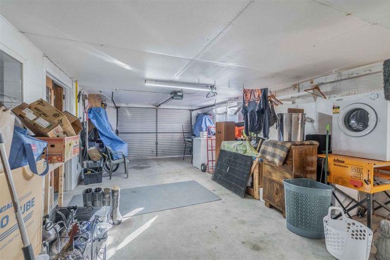 Photo of property in 11 Seymour Street, Gore, 9710