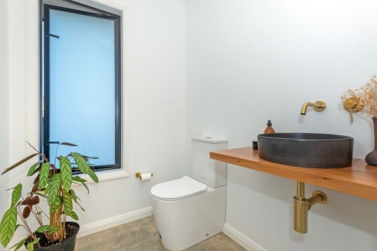 Photo of property in 137 Potae Avenue, Riverdale, Gisborne, 4010