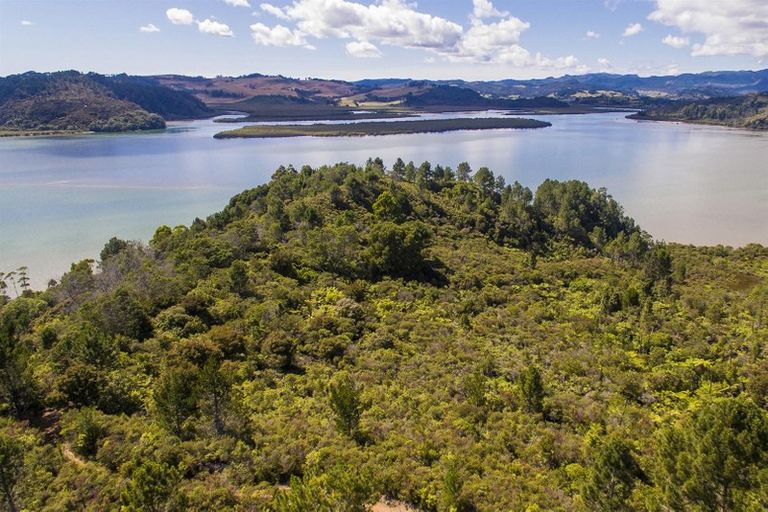 Photo of property in 2826 Tairua Whitianga Road, Kaimarama, Whitianga, 3591