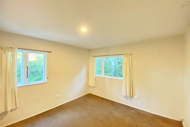 Photo of property in 77 Attwood Road, Paremoremo, Auckland, 0632