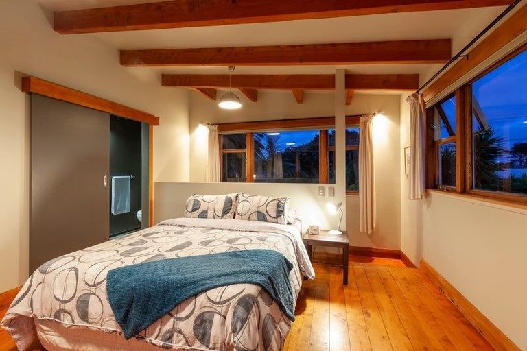 Photo of property in 44 Ngapaki Street, Waikanae Beach, Waikanae, 5036