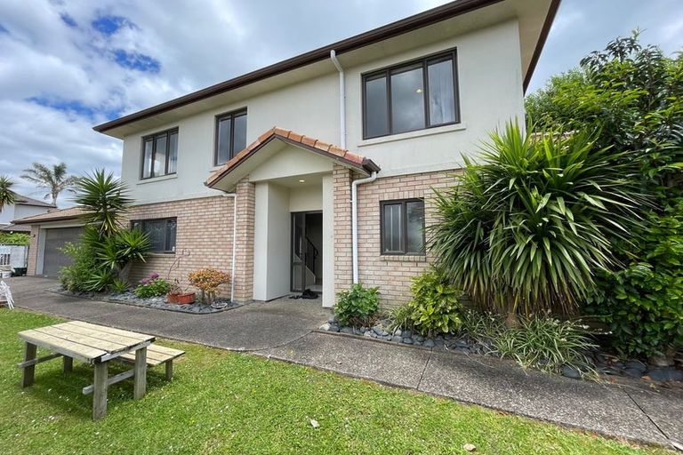 Photo of property in 69 Wayne Francis Drive, Flat Bush, Auckland, 2016