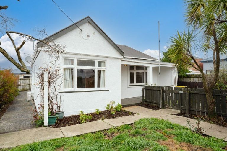 Photo of property in 37 Melbourne Street, South Dunedin, Dunedin, 9012