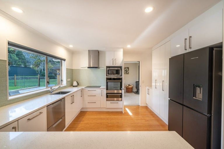 Photo of property in 101 Emerald Hill Drive, Birchville, Upper Hutt, 5018