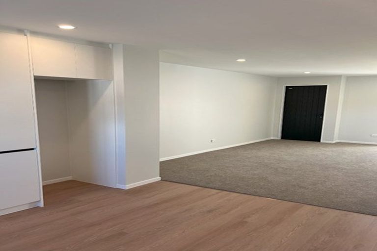 Photo of property in 72 Tukari Lane, Mangere Bridge, Auckland, 2022