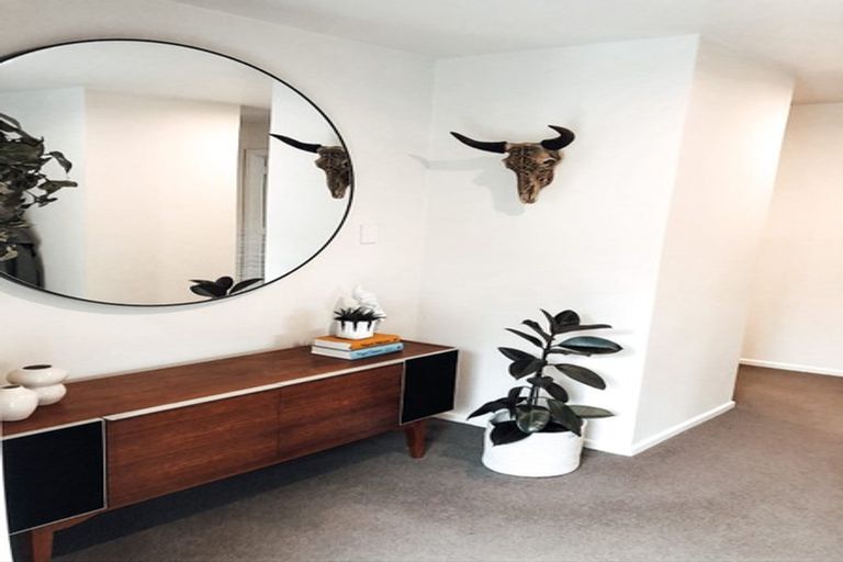 Photo of property in 2/85a Mays Road, Saint Albans, Christchurch, 8052