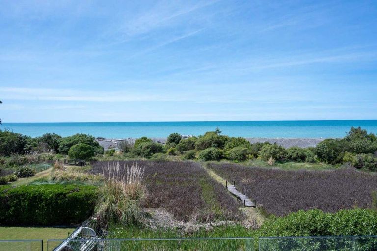 Photo of property in 2 Collison Terrace, Haumoana, 4102