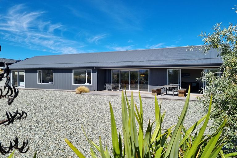 Photo of property in 22 Mistake Drive, Lake Tekapo, 7999