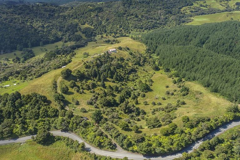 Photo of property in 910 Krippner Road, Puhoi, Silverdale, 0994