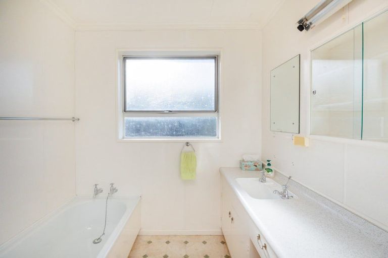 Photo of property in 59 Buick Crescent, Awapuni, Palmerston North, 4412