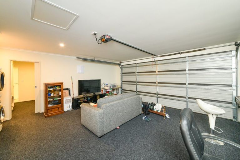 Photo of property in 15d Aitken Street, Bulls, 4818