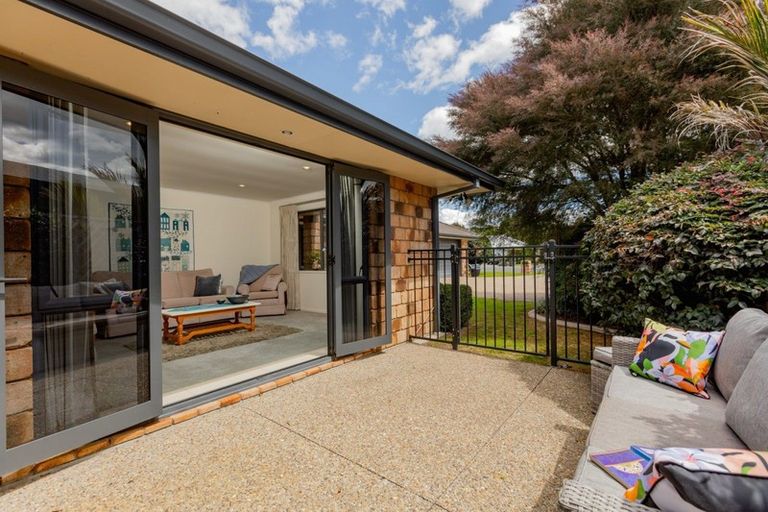 Photo of property in 19 Horsley Grove, Pyes Pa, Tauranga, 3112