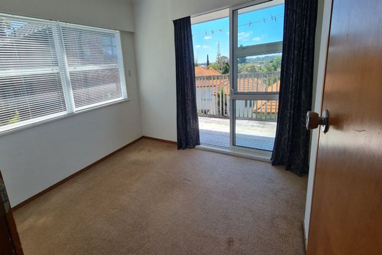 Photo of property in 46 Exmouth Road, Northcote, Auckland, 0627