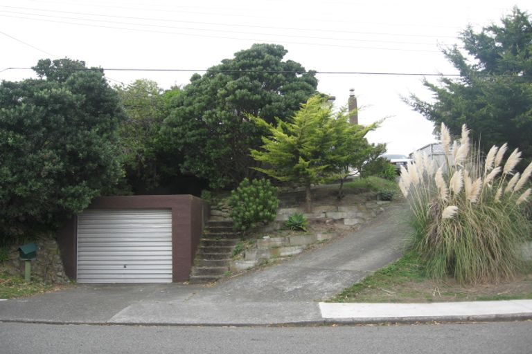 Photo of property in 14 Waikare Road, Raumati Beach, Paraparaumu, 5032