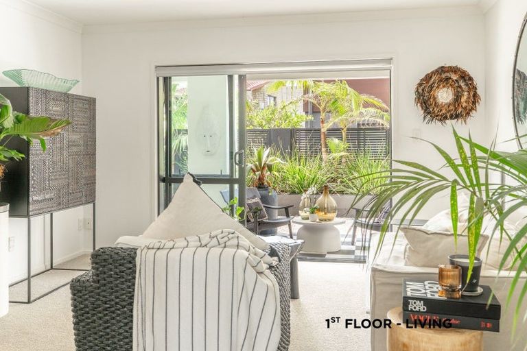 Photo of property in 2a Taylor Road, Papamoa Beach, Papamoa, 3118