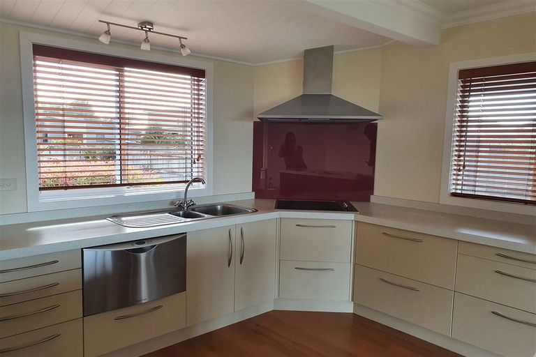 Photo of property in 12 St Johns Heights, Otamatea, Whanganui, 4500