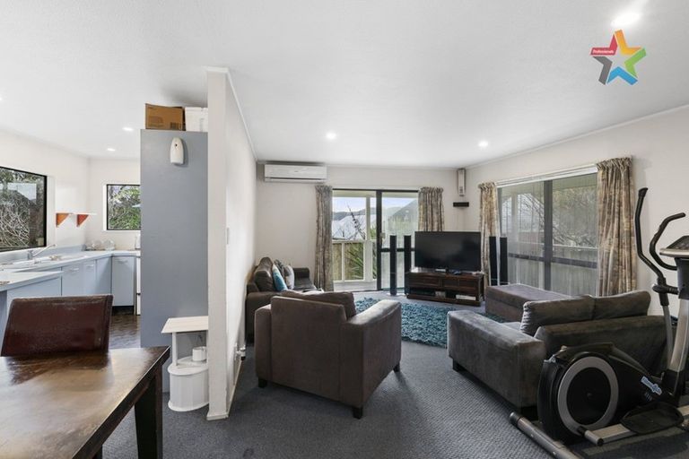 Photo of property in 71 Wilkie Crescent, Naenae, Lower Hutt, 5011