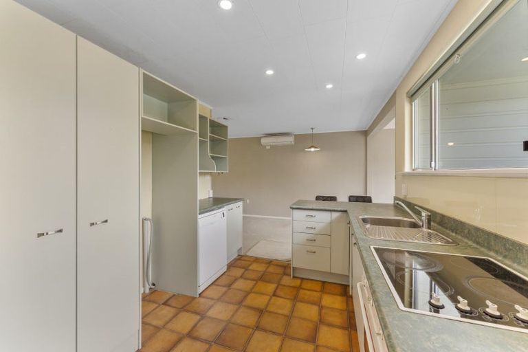 Photo of property in 51 Sunbrae Drive, Silverstream, Upper Hutt, 5019