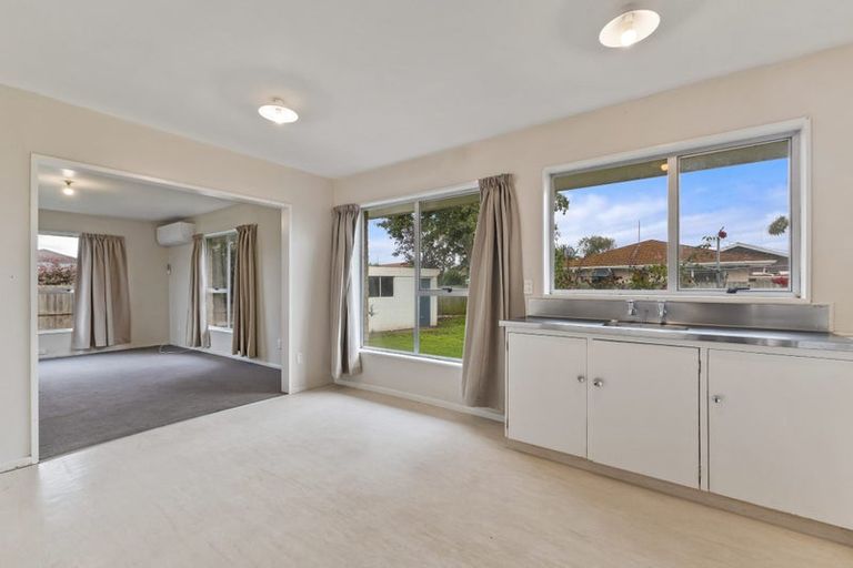 Photo of property in 5 Kawau Crescent, Bromley, Christchurch, 8062