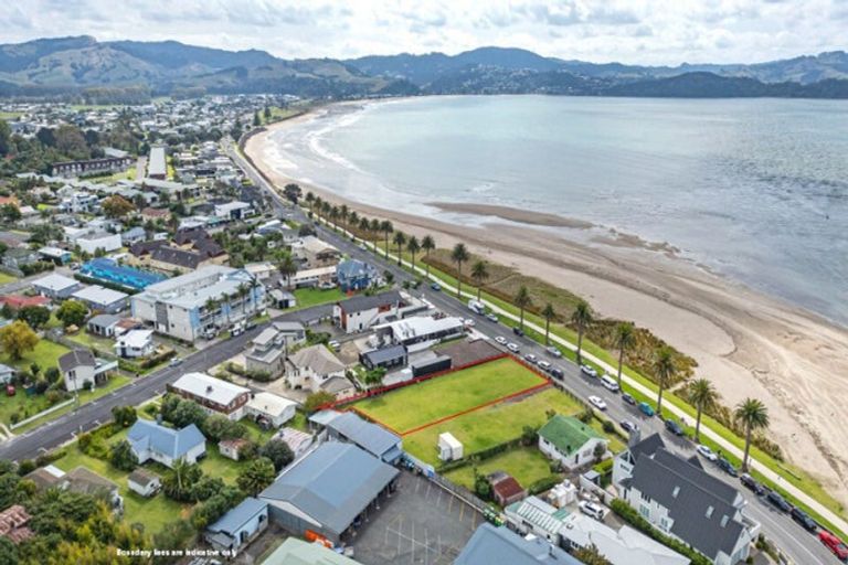 Photo of property in 17 The Esplanade, Whitianga, 3510