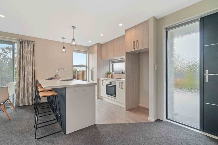 Photo of property in 1/76 Amyes Road, Hornby, Christchurch, 8042