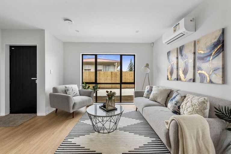 Photo of property in 70d Cargill Street, Papakura, 2110