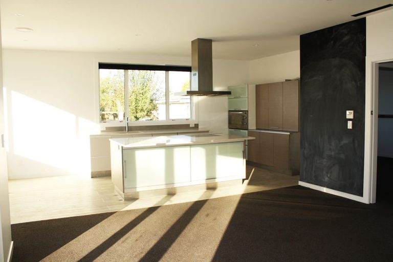 Photo of property in 102 Stapletons Road, Richmond, Christchurch, 8013