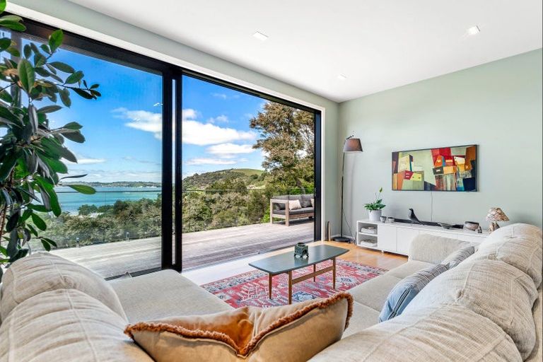 Photo of property in 34 Whitmore Road, Tawharanui Peninsula, Matakana, 0986