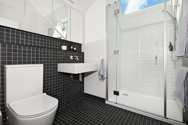 Photo of property in 2b Mason Street, Onerahi, Whangarei, 0110