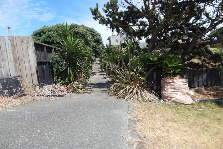 Photo of property in 11c Centreway Road, Port Waikato, 2695