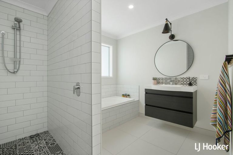 Photo of property in 22 Ralph Lane, Waihi Beach, 3611