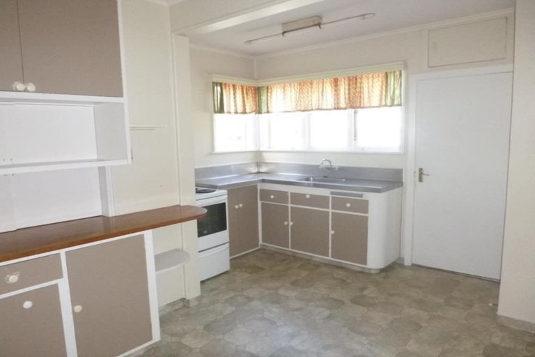 Photo of property in 212 Waiwhetu Road, Waterloo, Lower Hutt, 5011