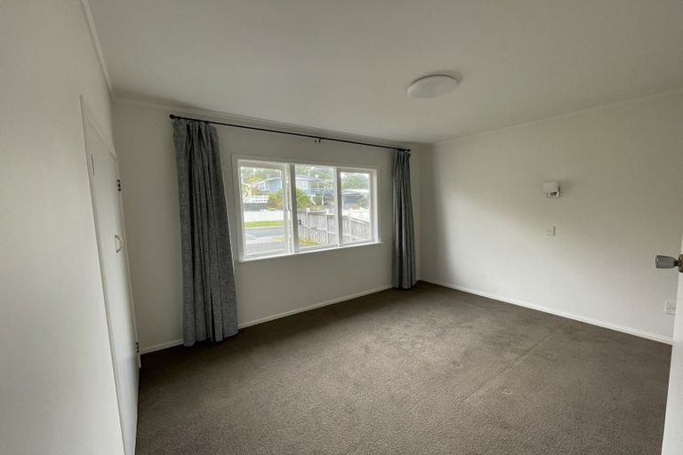 Photo of property in 10 Madison Place, Forrest Hill, Auckland, 0620