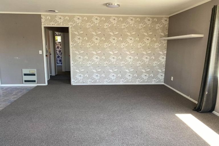 Photo of property in 1a Rimu Place, Taradale, Napier, 4112