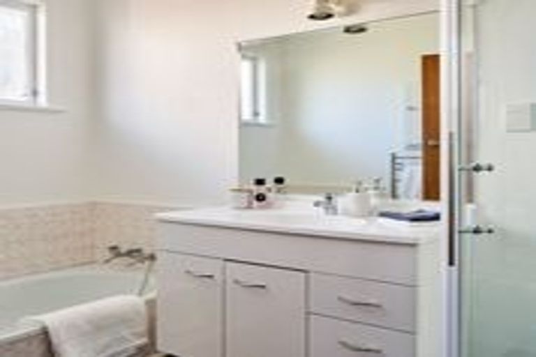 Photo of property in 22 Angell Street, Johnsonville, Wellington, 6037