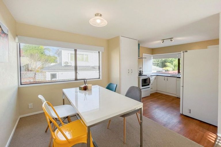 Photo of property in 690a Beach Road, Browns Bay, Auckland, 0630