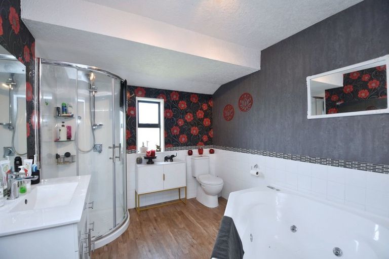 Photo of property in 14 Dumbarton Place, Strathern, Invercargill, 9812