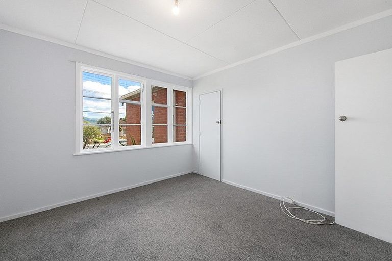Photo of property in 164 Waddington Drive, Naenae, Lower Hutt, 5011