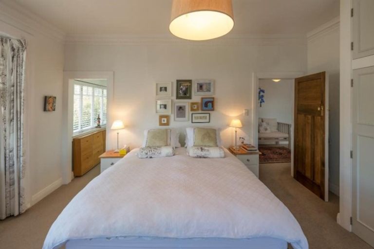 Photo of property in 102 Bolton Street, Kelburn, Wellington, 6012