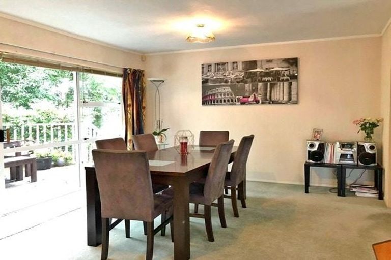 Photo of property in 58 Wairere Road, The Gardens, Auckland, 2105