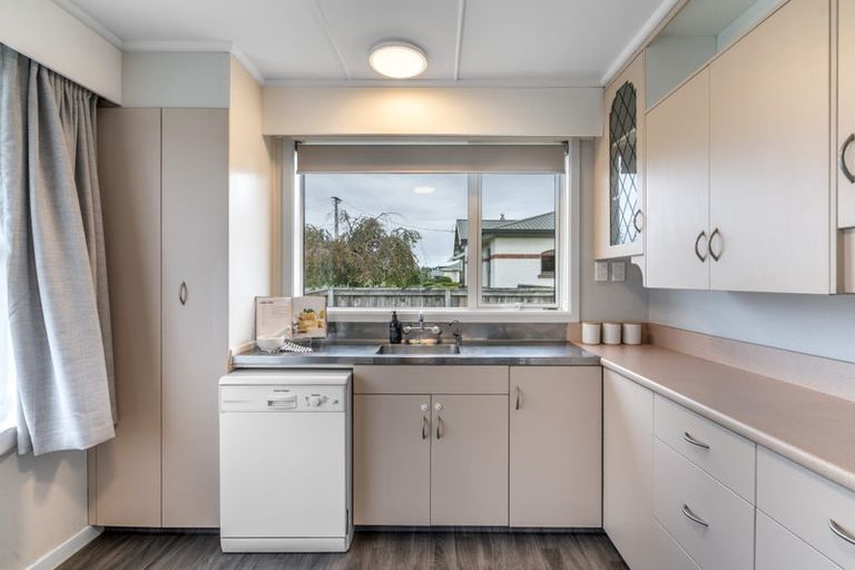 Photo of property in 1 Crombie Street, Gore, 9710